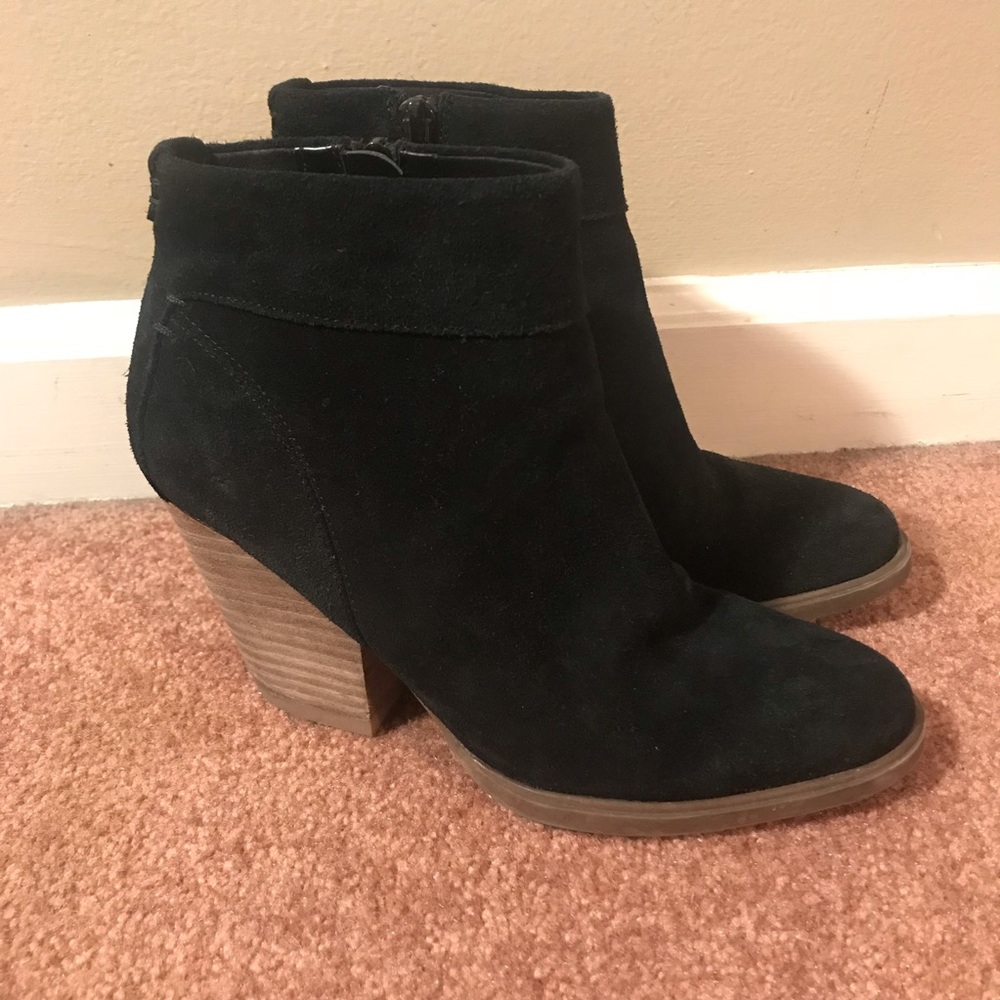 Steve Madden Suede Booties
